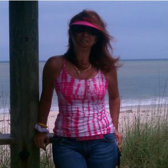 Hi, I'm Beverly ~ Welcome to my 27th Latitude - Picture 6 of 8